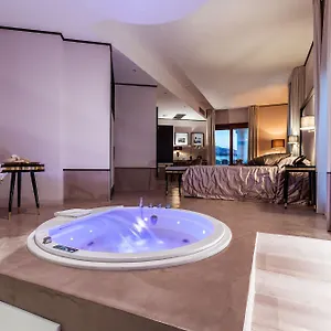 **** Hotel La Del Conte Mameli Italy