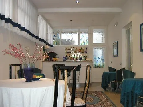 Hotel Rex Viareggio 2*,